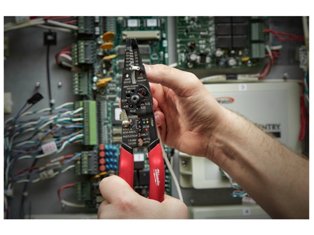 Pinza spelafili/crimpatrice multimateriale